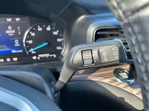Used 2021 Ford Explorer Limited w/ Equipment Group 301A AWD/4WD image 26