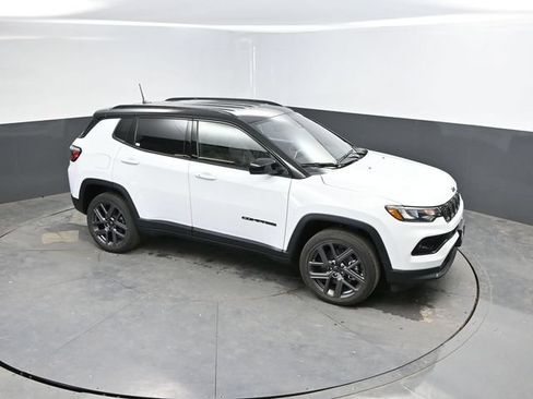 New 2026 Jeep Compass Limited AWD/4WD image 31