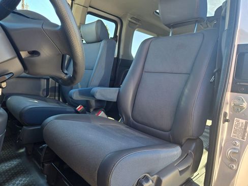 Used 2004 Honda Element EX image 10
