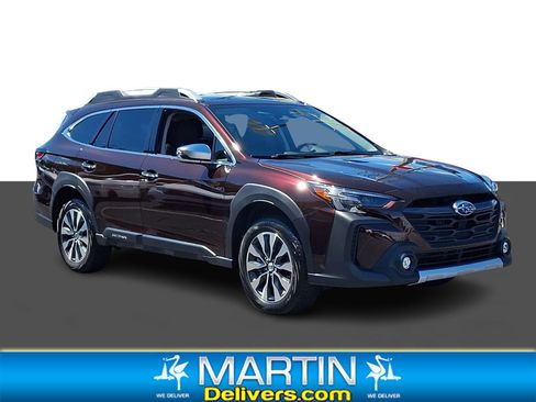 Used 2025 Subaru Outback Touring XT AWD/4WD image 1