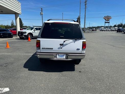 Used 1997 Ford Explorer XLT AWD/4WD image 3