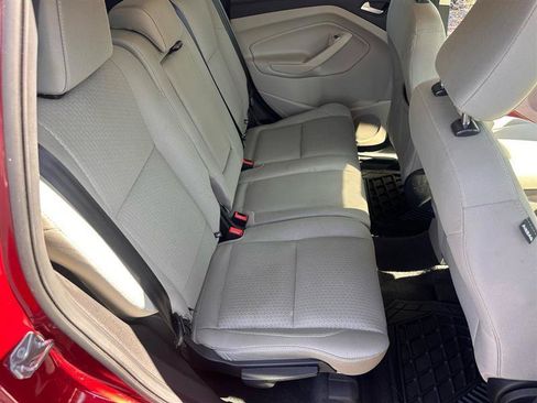 Used 2019 Ford Escape SE FWD image 19