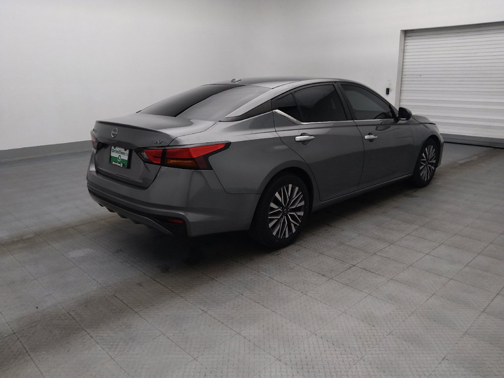 Used 2023 Nissan Altima 2.5 SV FWD image 10