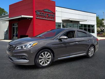 Used 2017 Hyundai Sonata Limited w/ Tech Package 03