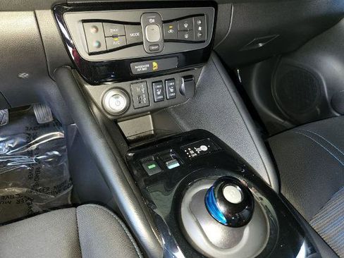 Certified 2024 Nissan Leaf SV Plus image 18