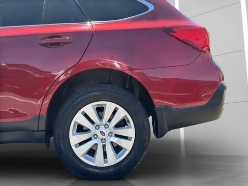 Used 2018 Subaru Outback 2.5i Premium AWD/4WD image 22