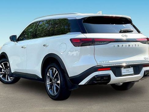 Certified 2023 INFINITI QX60 Luxe w/ Performance Audio Package FWD image 4
