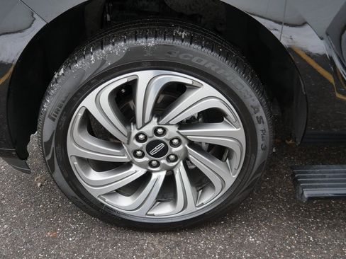 Used 2022 Lincoln Navigator Reserve image 37