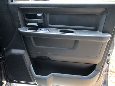 Used 2022 RAM 3500 Tradesman AWD/4WD image 31