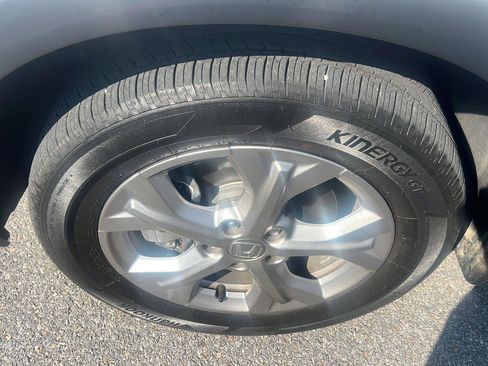 Used 2024 Honda HR-V LX image 7
