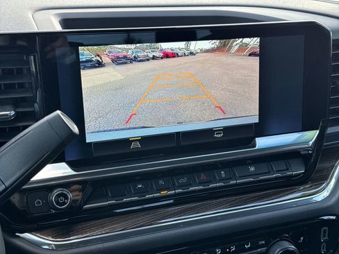 Used 2024 Chevrolet Silverado 1500 LT image 25