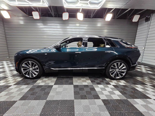 Used 2025 Cadillac Lyriq Luxury w/ Nappa Leather Package AWD/4WD image 9