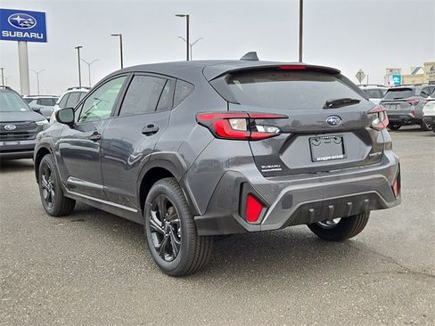 Used 2025 Subaru Crosstrek 2.0i image 3