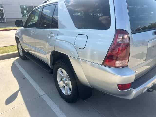 Used 2004 Toyota 4Runner SR5 AWD/4WD image 13