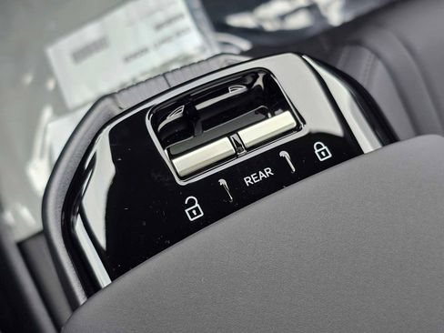 New 2026 Volvo EX30 Plus image 28