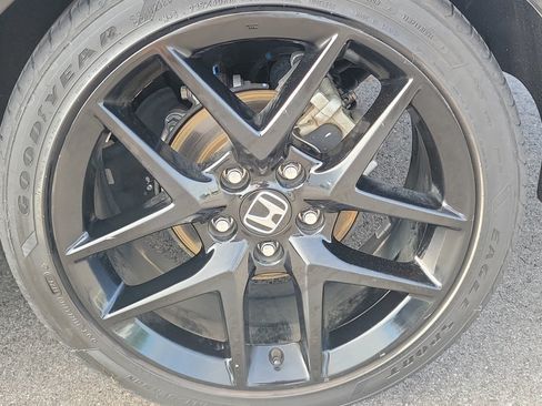 Used 2025 Honda Civic Sport image 12