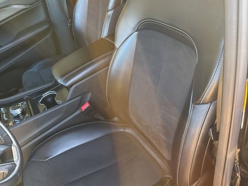 Used 2024 Jeep Grand Cherokee L Limited w/ Luxury Tech Group II image 10