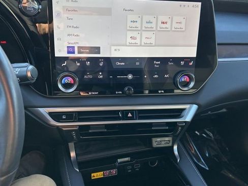 Used 2024 Lexus RX 350 Premium image 5