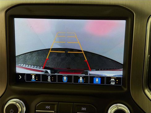 Used 2021 GMC Sierra 2500 Denali w/ Denali Ultimate Package image 17