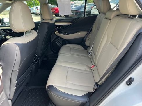 Certified 2025 Subaru Outback Limited AWD/4WD image 12