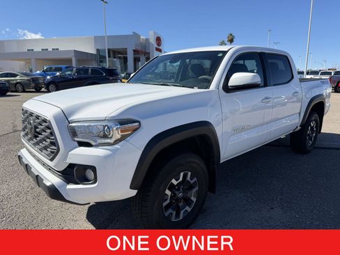 Used 2022 Toyota Tacoma TRD Off-Road image 1
