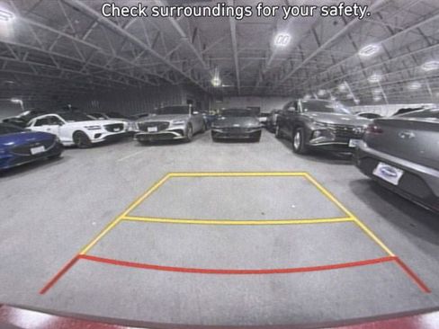 Used 2024 Hyundai Elantra SEL image 29