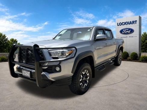 Used 2020 Toyota Tacoma TRD Off-Road AWD/4WD image 3