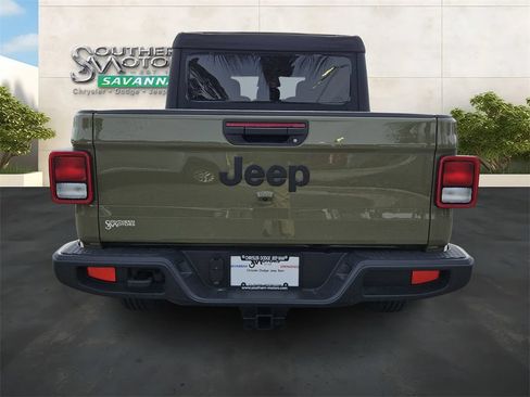 New 2026 Jeep Gladiator Sport AWD/4WD image 4