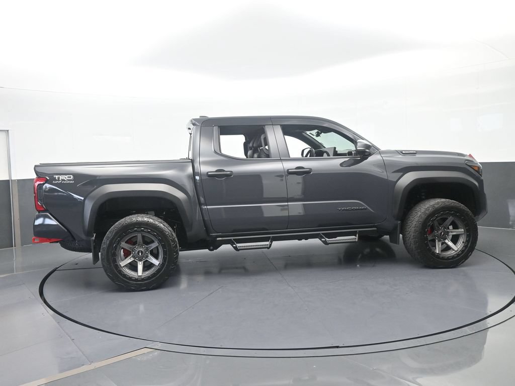 Used 2025 Toyota Tacoma TRD Off-Road w/ TRD Off Road Premium Package AWD/4WD image 7