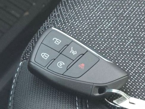 New 2026 Chevrolet Traverse LT w/ LPO, Floor Liner Package image 30