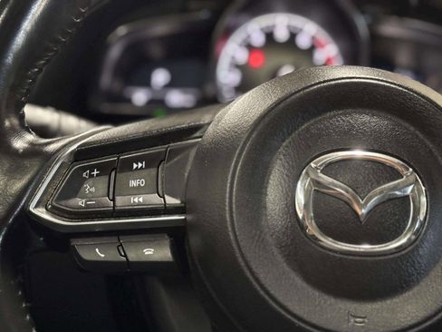 Used 2018 MAZDA MAZDA3 Grand Touring w/ Premium Equipment Package FWD image 34