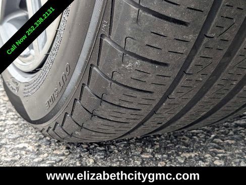 Used 2023 BMW 530i xDrive w/ Premium Package image 13