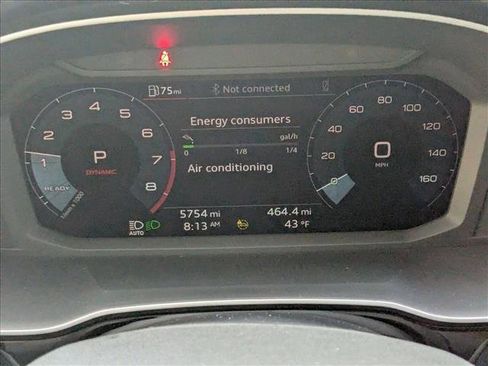 Used 2024 Audi Q3 2.0T Premium image 11