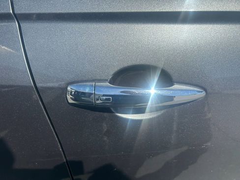 Used 2021 Nissan Altima 2.5 SV FWD image 2