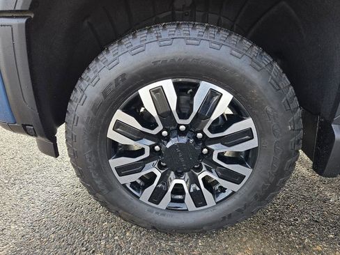 New 2026 GMC Sierra 3500 Denali Ultimate image 8