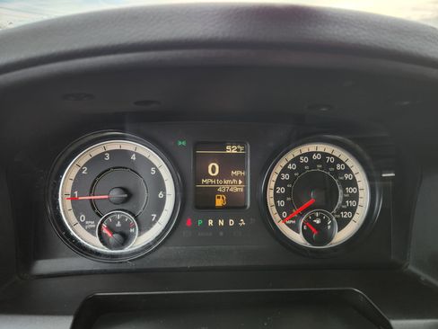 Used 2017 RAM 3500 Tradesman image 25