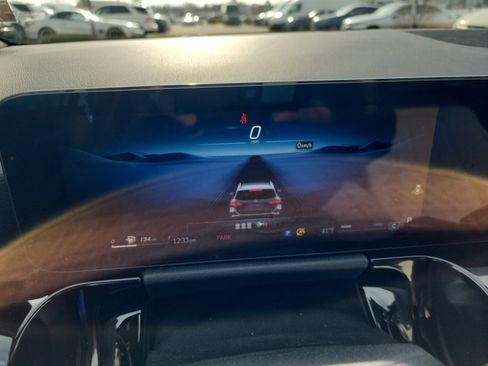 Used 2025 Mercedes-Benz GLA 250 4MATIC image 22