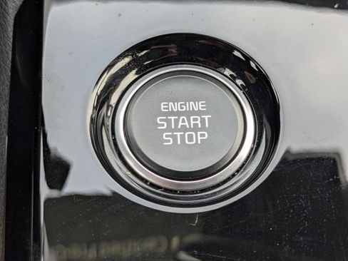Certified 2024 Kia Sportage EX w/ EX Premium Package AWD/4WD image 40