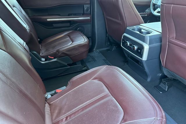 Used 2023 Ford Expedition Limited AWD/4WD image 19