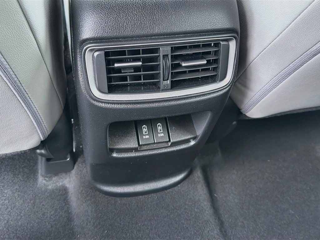 Used 2018 Honda CR-V Touring image 20