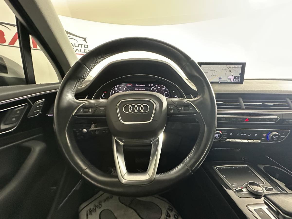 Used 2017 Audi Q7 3.0T Prestige w/ Prestige Package AWD/4WD image 33