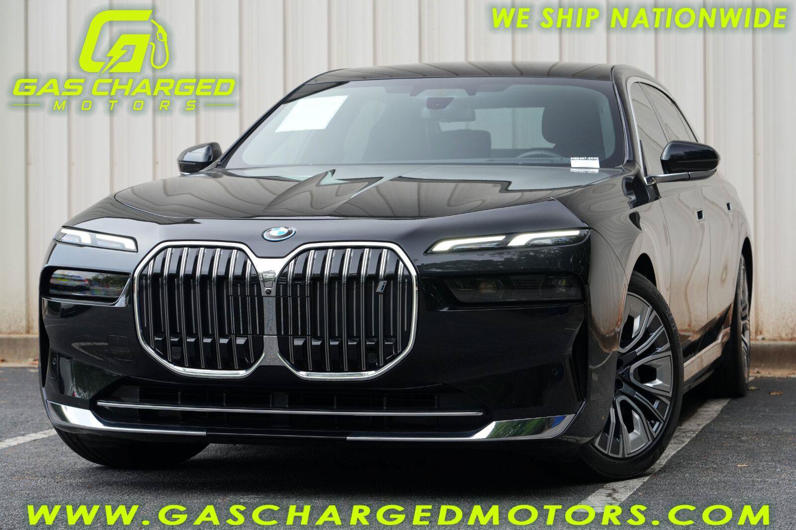 Used 2023 BMW i7 xDrive60 AWD/4WD image 1