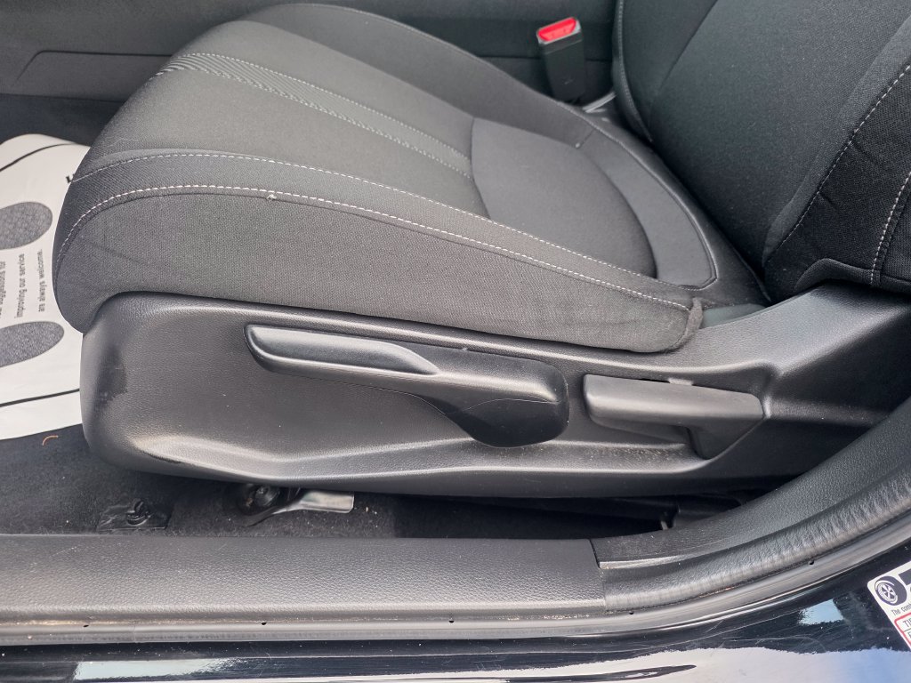 Used 2019 Honda Civic EX image 10