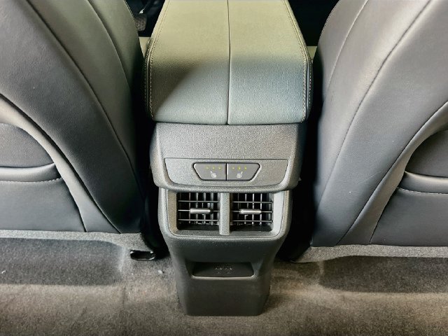 New 2027 GMC Terrain AT4 w/ Convenience Package III AWD/4WD image 18