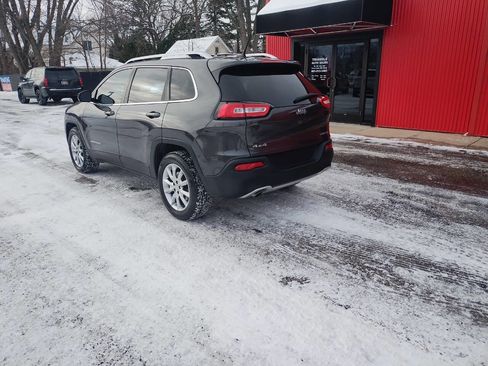 Used 2014 Jeep Cherokee Limited image 18