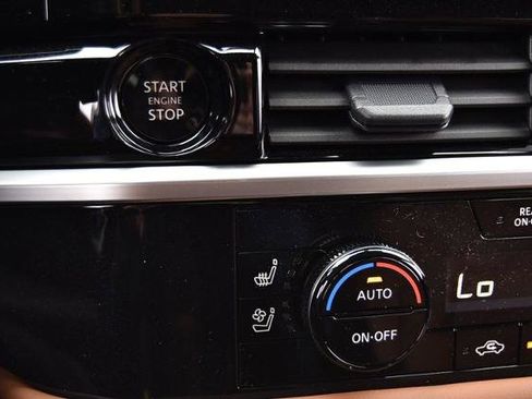 New 2025 Nissan Pathfinder Platinum image 19