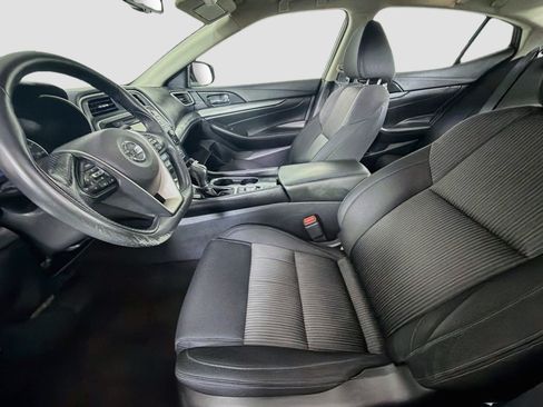 Used 2019 Nissan Maxima 3.5 S w/ Floor Mat Group FWD image 13