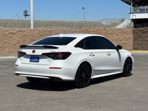 Used 2025 Honda Civic Sport image 4