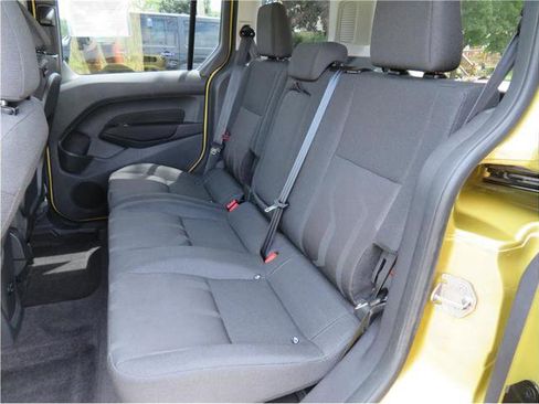 Used 2016 Ford Transit Connect XLT image 5
