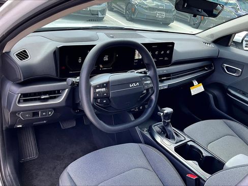 Certified 2025 Kia K4 LXS image 16